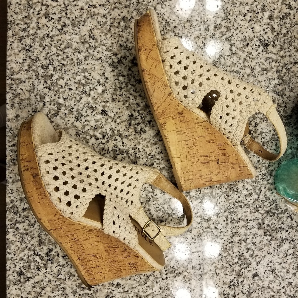 Mudd Wedges (Size 9)